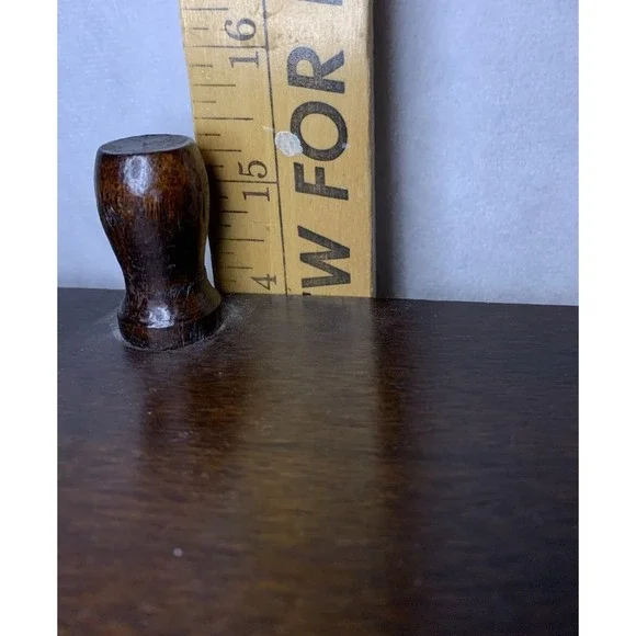 Vintage Wall Mounted 3 Tier Wooden Spindle Knick Knack Shelf  Spindles - Picture 4 of 4